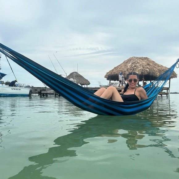 Meet your Posher, Emily! - Picture 6 of 8